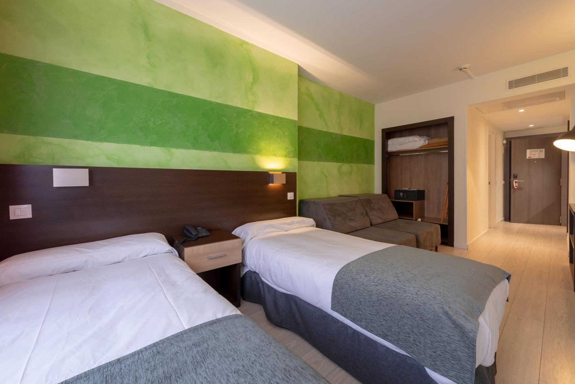 مدريد Apartamentos Recoletos الغرفة الصورة